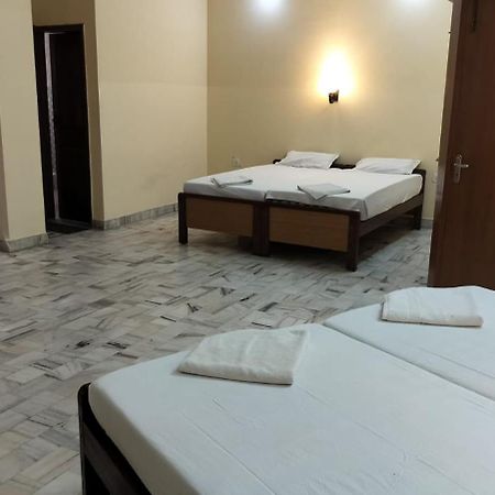 Sarnath Motel And Resort Varanasi Dış mekan fotoğraf
